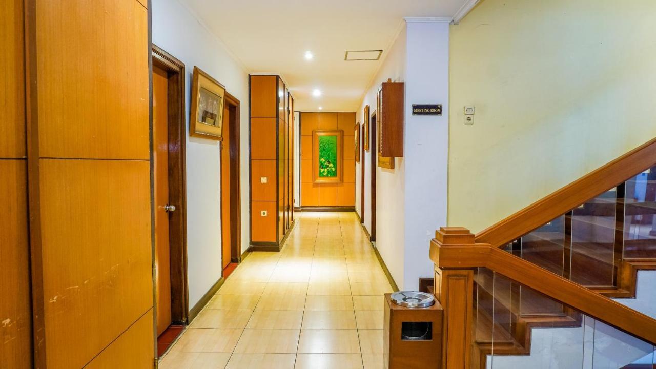 Capital O 1616 Setiabudhi Indah Hotel Bandung Ngoại thất bức ảnh